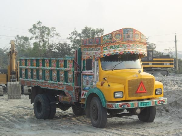 Tata LPT 1615 Covered Van 2019