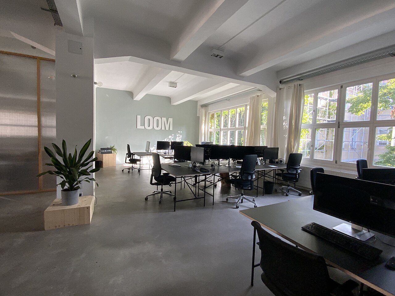 Furnished Office Space 2200 sqft — Banani