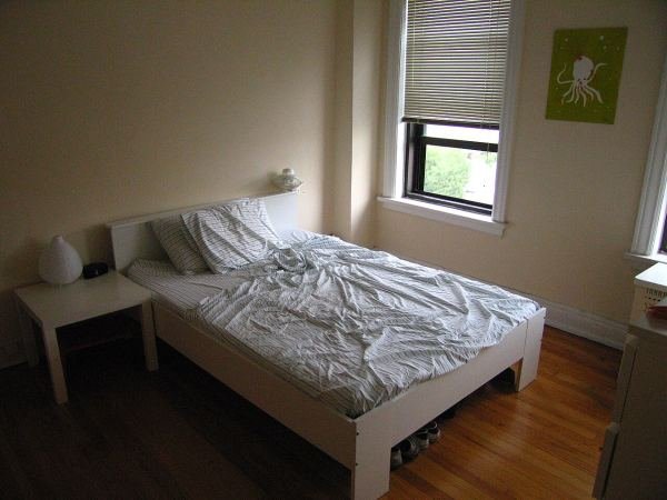 Single Room Sublet for Female — Mohammadpur