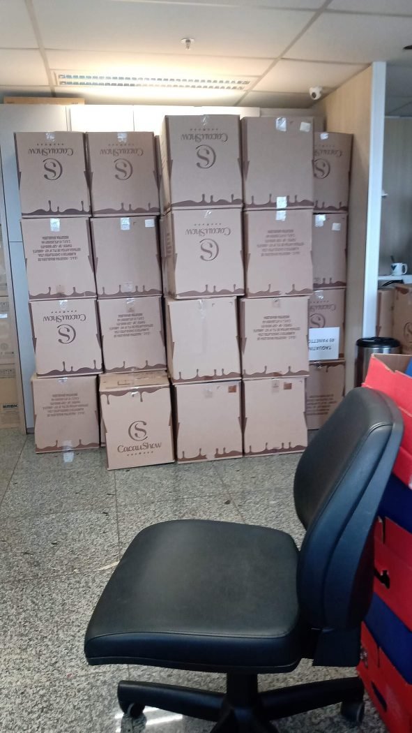 House Shifting with Covered Van & Packers